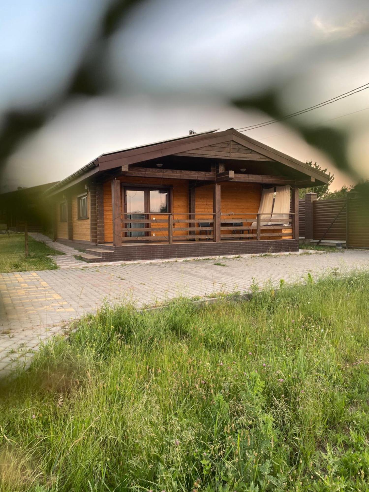 Хомене Villa Rzhyshchiv Kültér fotó